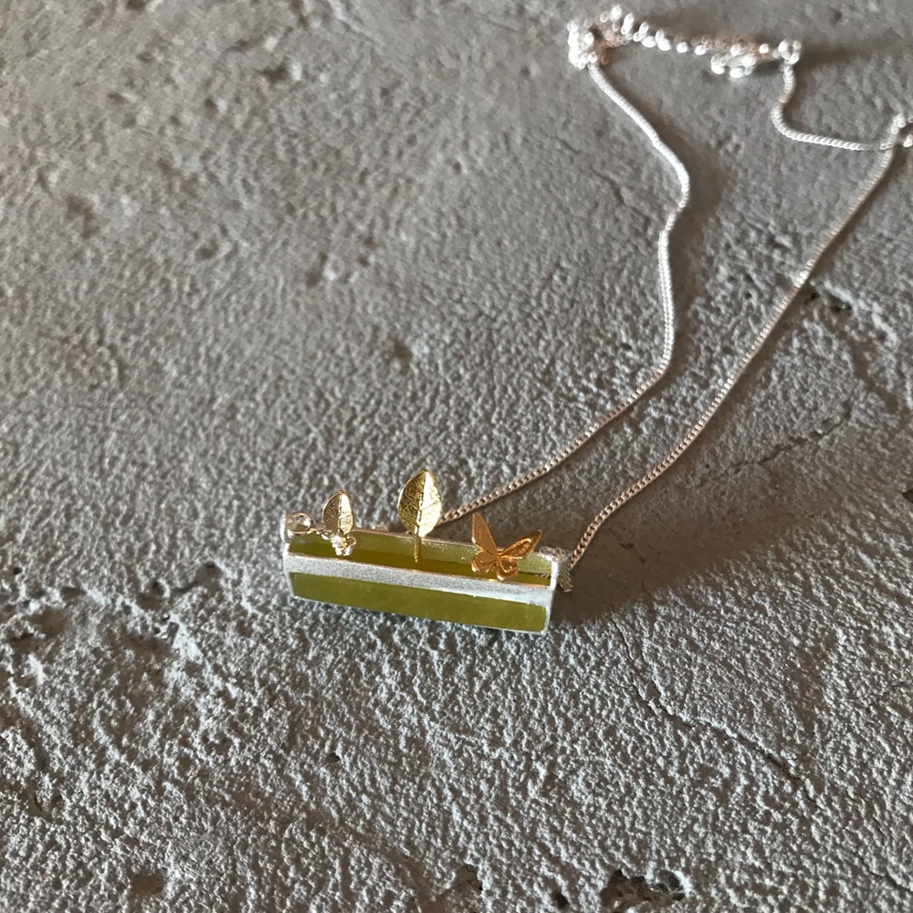 silver necklace Plant In A Pod Planter & gold leaf - Picture 5 of 6